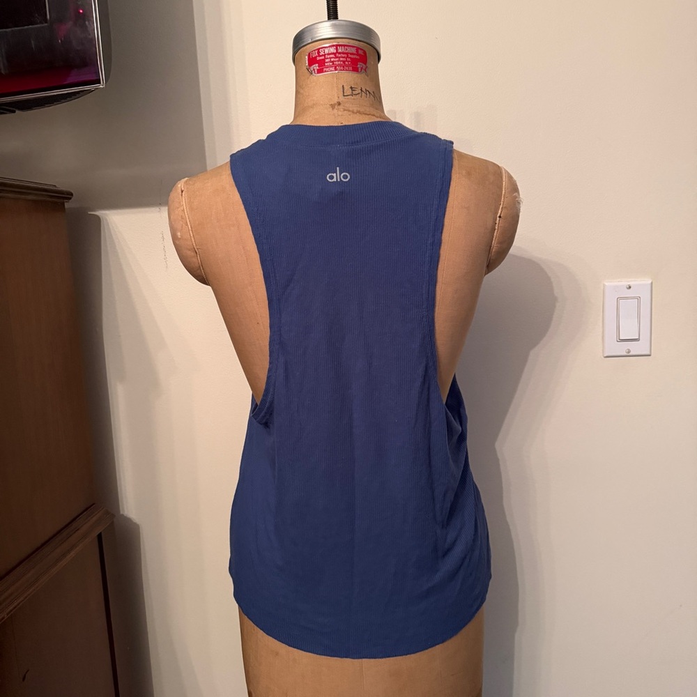 Alo Heat Wave Ribbed Cobalt Muscle Tank Top - Picture 5 of 7